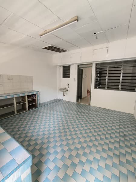 Taman Cahaya Bercham untuk Untuk Dijual - RM 260,000, Mac 2026 - Kitchen - PropertyGuru.com.my