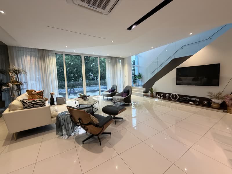 Rumah Banglo untuk Dijual di Taman Bukit Suria (Cheras) - Yumiko Kew - Living Room - PropertyGuru.com.my