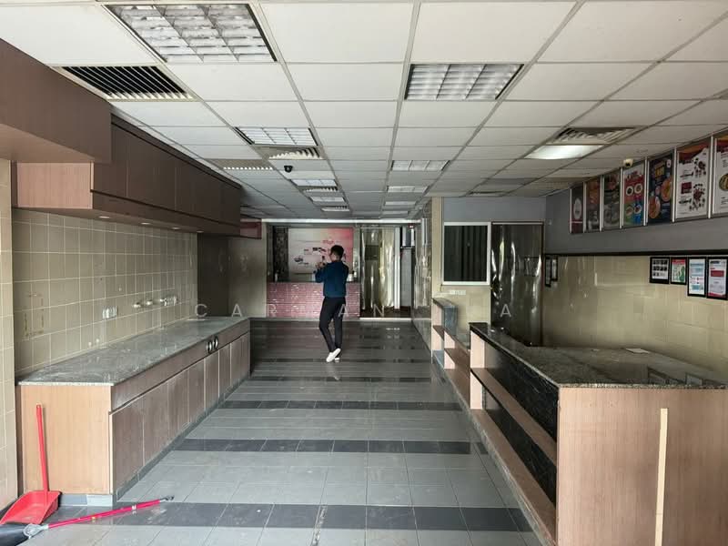 Shop / Office for Sale in Taman Cheng Baru (Cheng) - Carman Lua - Interior - PropertyGuru.com.my