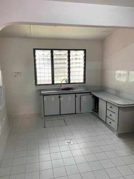 2-storey Terraced House for Sale in Taman Klebang Jaya (Chemor) - Kent C - Kitchen - PropertyGuru.com.my
