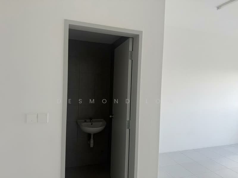 Residensi Sateria untuk Untuk Disewa - RM 1,500 /bulan, Mac 2026 - Bathroom - PropertyGuru.com.my