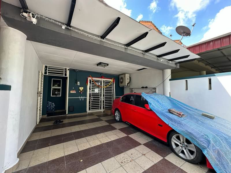 2-storey Terraced House for Sale in Taman Bestari Indah (Ulu Tiram) - Win Tan - Exterior - PropertyGuru.com.my