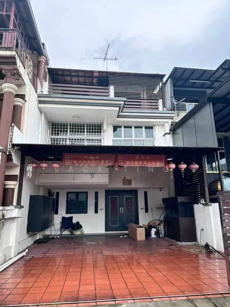 2.5-storey Terraced House for Sale in Taman Puteri Wangsa (Ulu Tiram) - Jack Ting - Exterior - PropertyGuru.com.my