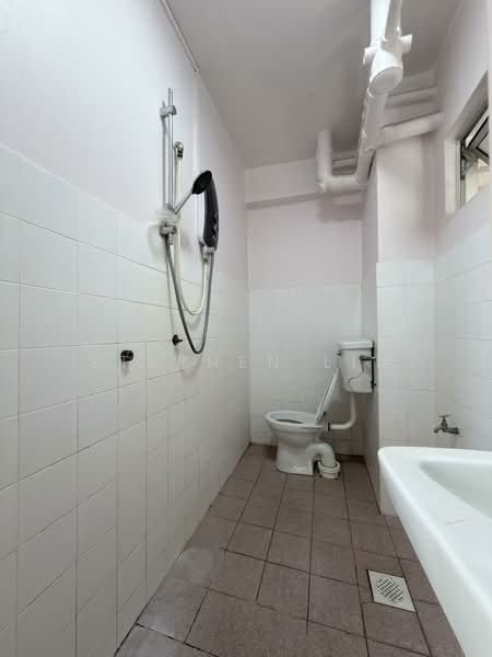 Apartment for Rent at Taman Cahaya - Stephen Lim - Bathroom - PropertyGuru.com.my