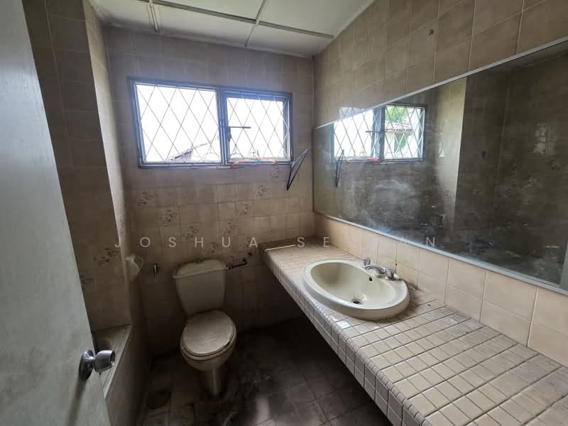 Semi-Detached House for Sale in Bukit Damansara (Damansara Heights) - Joshua Selvan - Bathroom - PropertyGuru.com.my
