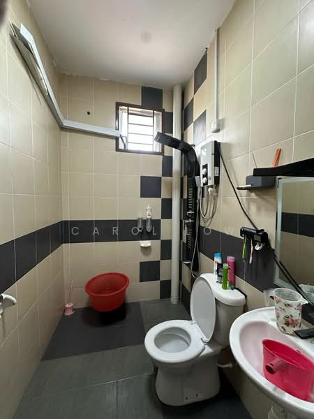 2-storey Terraced House for Sale in Taman Bestari Indah (Ulu Tiram) - Carol Low - Bathroom - PropertyGuru.com.my
