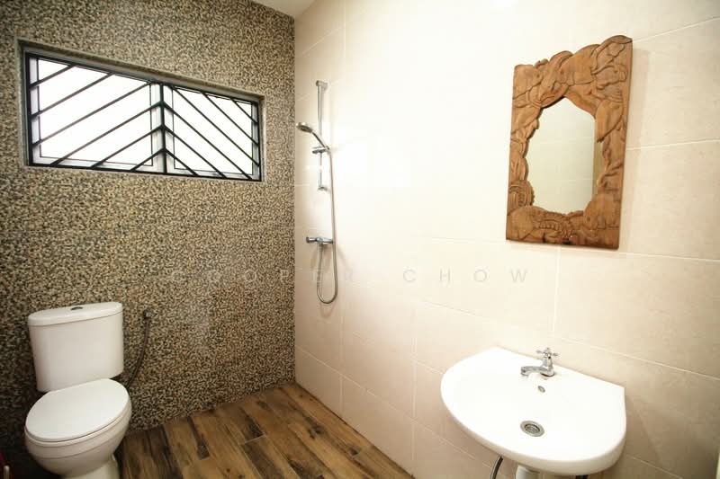 Bungalow for Sale in SS1 (Petaling Jaya) - Cooper Chow - Bathroom - PropertyGuru.com.my