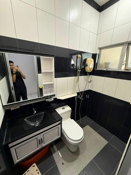 1-storey Terraced House for Sale in Taman Puteri Wangsa (Ulu Tiram) - Win Tan - Bathroom - PropertyGuru.com.my