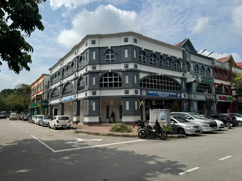Shop for Rent in Seksyen 8 (Kota Damansara) - Lee Yi Wei - Exterior - PropertyGuru.com.my