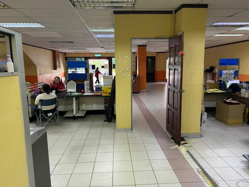 Shop for Rent in Seksyen 8 (Kota Damansara) - Lee Yi Wei - Interior - PropertyGuru.com.my