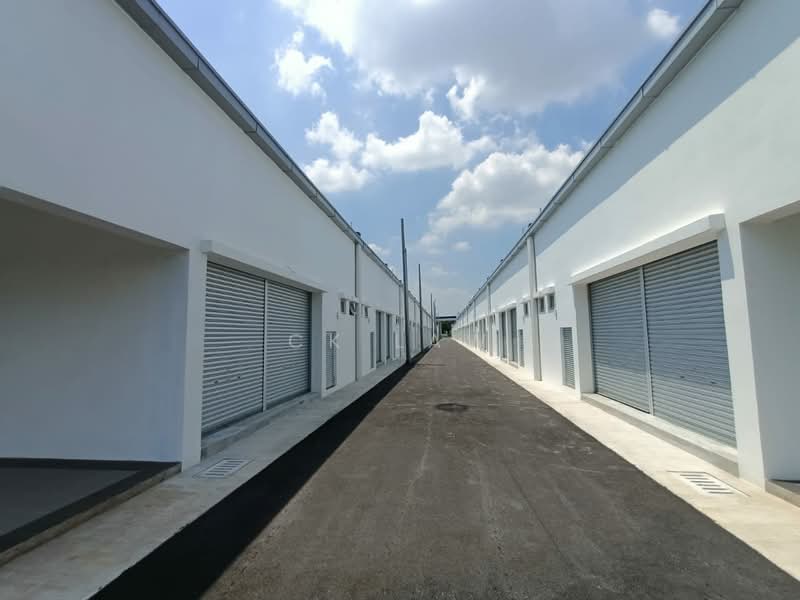 Shop / Office for Rent in Semenyih (Selangor) - CK Law - Exterior - PropertyGuru.com.my