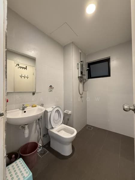 Servis Apartment untuk Dijual di Sk One Residence - Rain Leow - Bathroom - PropertyGuru.com.my