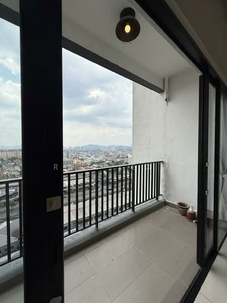 Servis Apartment untuk Dijual di Sk One Residence - Rain Leow - Balcony - PropertyGuru.com.my