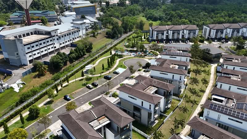 Rumah Berkembar untuk Dijual di Kajang (Selangor) - Gordan Wong - Exterior - PropertyGuru.com.my
