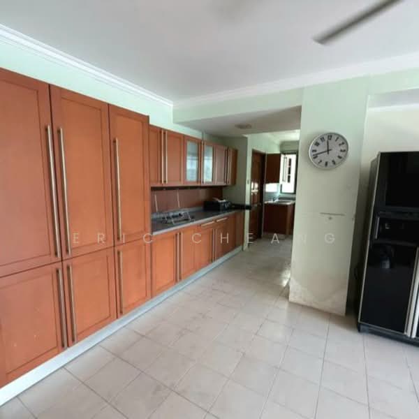 Condominium for Sale at The Regency Condominium - Eric Cheang - Kitchen - PropertyGuru.com.my