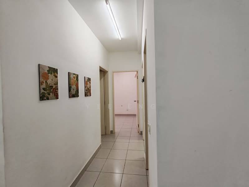 Harmoni @ Eco Majestic untuk Untuk Disewa - RM 850 /bulan, Mac 2026 - Corridor - PropertyGuru.com.my