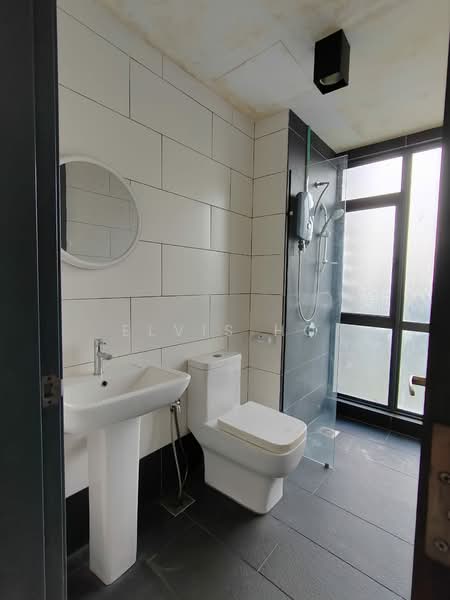 Selayang 18 untuk Untuk Dijual - RM 460,000, Mac 2026 - Bathroom - PropertyGuru.com.my