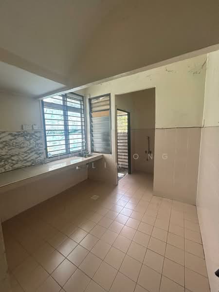 2-storey Terraced House for Rent in Taman Putra Perdana (Puchong) - Jing Xiong Lim - Kitchen - PropertyGuru.com.my