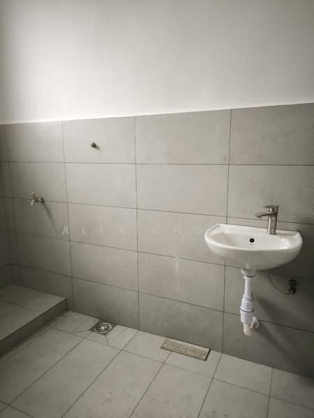 Taman Ungku Tun Aminah untuk Untuk Disewa - RM 4,600 /bulan, Apr 2026 - Bathroom - PropertyGuru.com.my