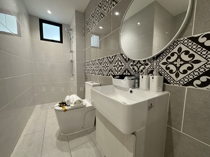 Service Residence for Sale at The Straits View DUO - Beverly Chong - Bathroom - PropertyGuru.com.my
