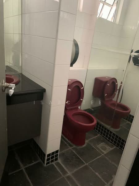 Shop / Office for Sale in Kelana Jaya (Petaling Jaya) - Isaac Tee - Bathroom - PropertyGuru.com.my