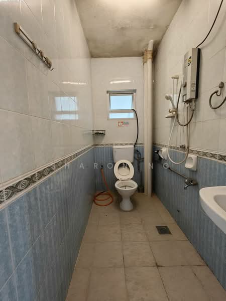 Service Residence for Sale at Bistari Impian Apartment - Sharon Ng - Bathroom - PropertyGuru.com.my