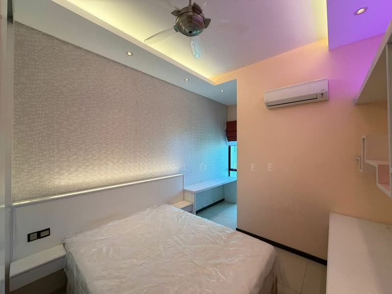 3-storey Terraced House for Sale in Bandar Bayan Bahru (Bayan Lepas) - Ronald Kee - Bedroom - PropertyGuru.com.my