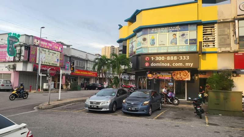 Shop for Rent in PJS 3, Taman Sri Manja (Petaling Jaya) - Lee Yi Wei - Exterior - PropertyGuru.com.my