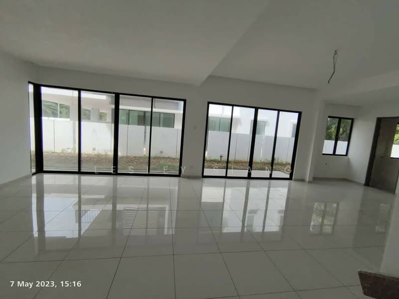Link Bungalow for Sale in Pontian (Johor) - Lesley Siang - Living Room - PropertyGuru.com.my