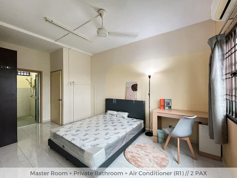 Apartment for Sale at Idaman Senibong - Peter Tan - Master Bedroom - PropertyGuru.com.my