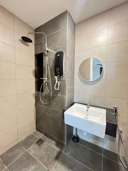 Service Residence for Rent at AraTre' Residences - Serena Lee - Bathroom - PropertyGuru.com.my