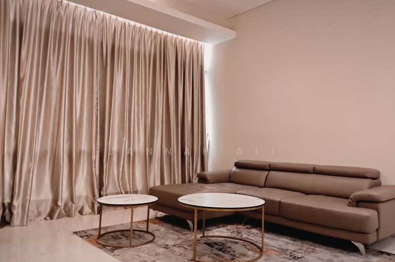 Apartment for Rent at Banyan Tree Signatures - Jannah Ali - Living Room - PropertyGuru.com.my