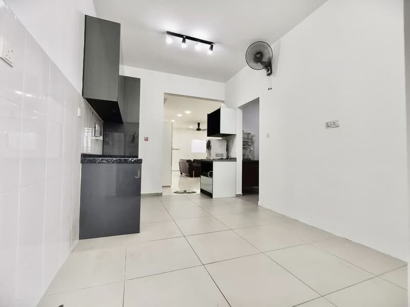 2-storey Terraced House for Sale in Mutiara Rini (Skudai) - Janice . - Kitchen - PropertyGuru.com.my