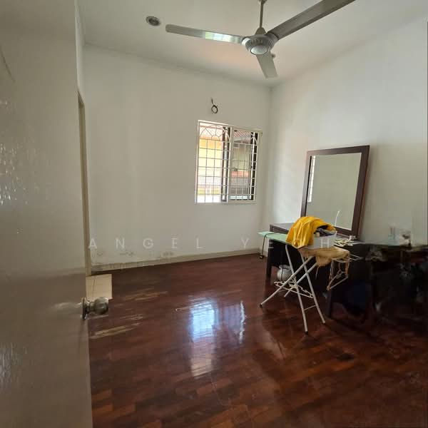 Alam Damai untuk Untuk Dijual - RM 998,000, Mac 2026 - Bedroom - PropertyGuru.com.my