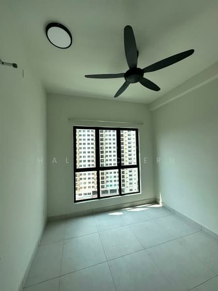 Service Residence for Sale at Majestic Maxim - Haley Chern - Interior - PropertyGuru.com.my