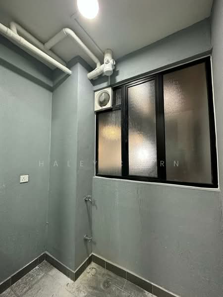 Service Residence for Sale at Majestic Maxim - Haley Chern - Interior - PropertyGuru.com.my