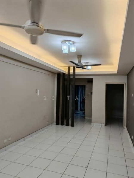 First Residence (Residensi Unggul) untuk Untuk Dijual - RM 430,000, Mac 2026 - Living Room - PropertyGuru.com.my