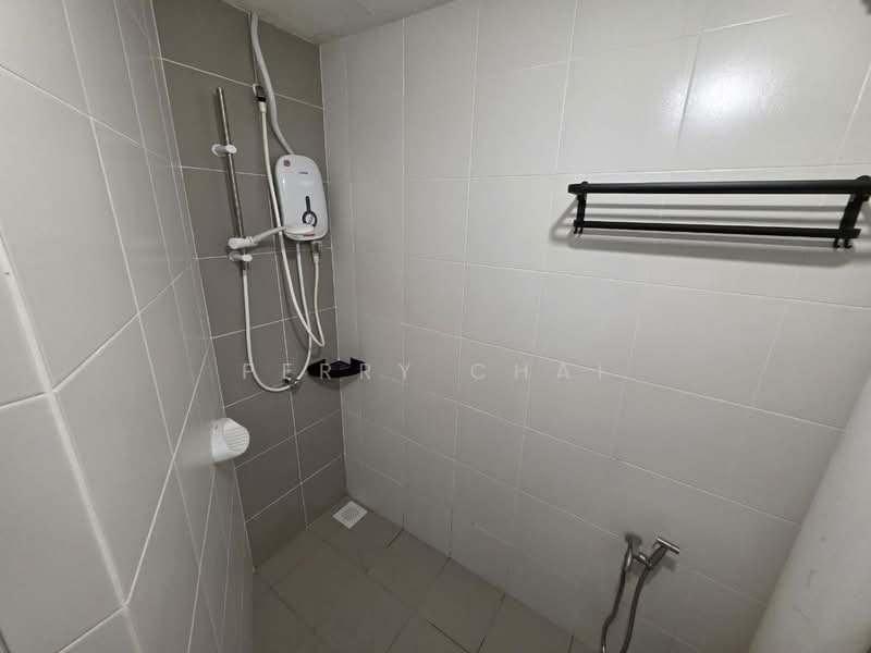 Apartment for Rent at De Cendana - Perry Chai - Bathroom - PropertyGuru.com.my
