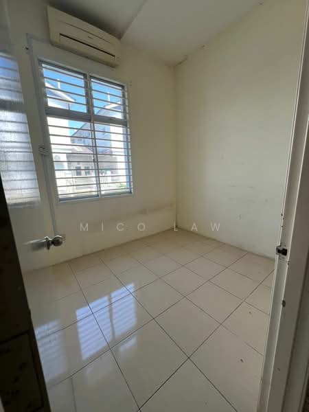 2-storey Terraced House for Sale in Bandar Saujana Putra (Tanjong Duabelas) - Mico Law - Interior - PropertyGuru.com.my