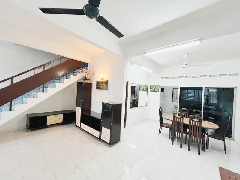 2-storey Terraced House for Rent in Johor Bahru (Johor) - Bess Wong - Living Room - PropertyGuru.com.my