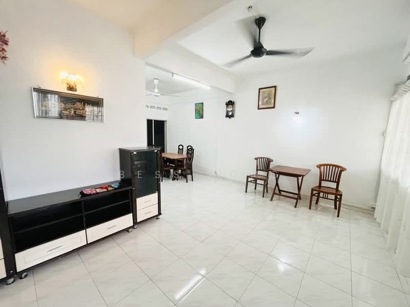 2-storey Terraced House for Rent in Johor Bahru (Johor) - Bess Wong - Living Room - PropertyGuru.com.my