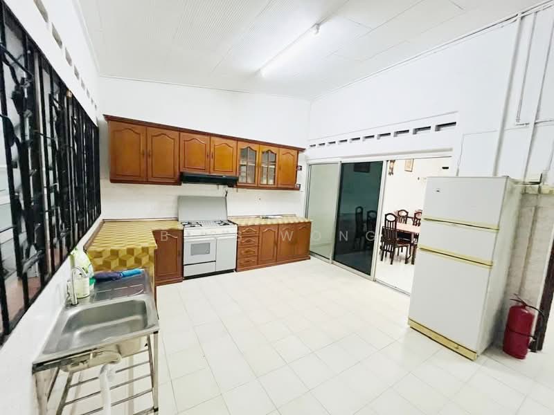 2-storey Terraced House for Rent in Johor Bahru (Johor) - Bess Wong - Kitchen - PropertyGuru.com.my