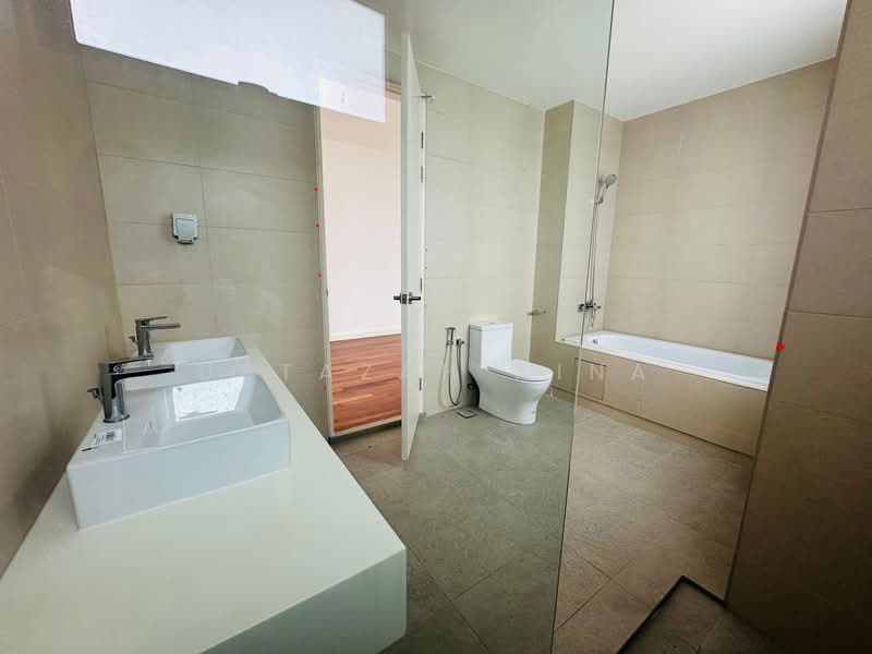 Broadleaf Residences untuk Untuk Dijual - RM 2,600,000, Mac 2026 - Bathroom - PropertyGuru.com.my