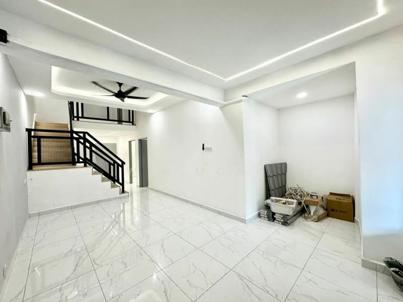 1-storey Terraced House for Sale in Taman Rinting (Masai) - Wil Mong - Living Room - PropertyGuru.com.my