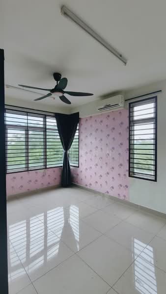 Pangsapuri untuk Dijual di East Bay (Seri Bayan) - EDISON CHEW - PropertyGuru.com.my