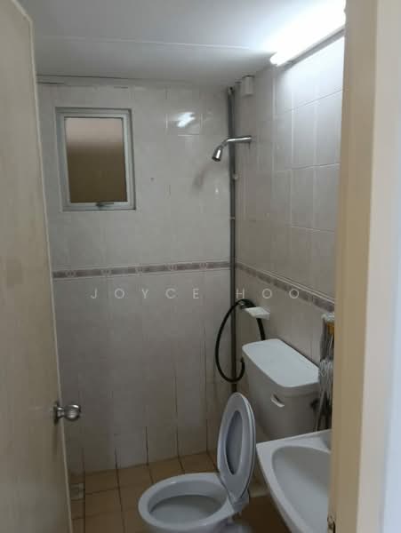 Apartment for Rent at Sri Cempaka (Taman Wawasan) - Joyce Hoo - Bathroom - PropertyGuru.com.my