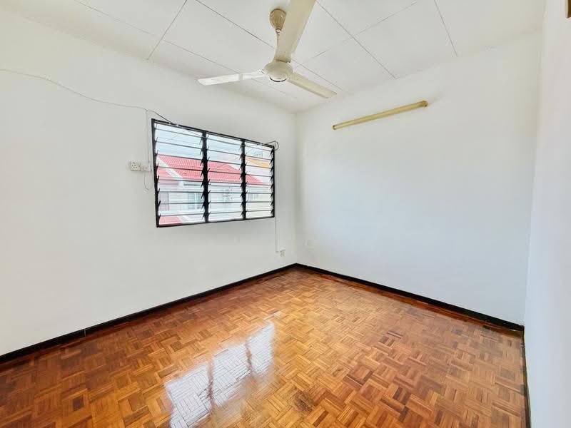 Rumah Teres 2-Tingkat untuk Dijual di Desa Ria (Sungai Ara) - KV LOO - Interior - PropertyGuru.com.my