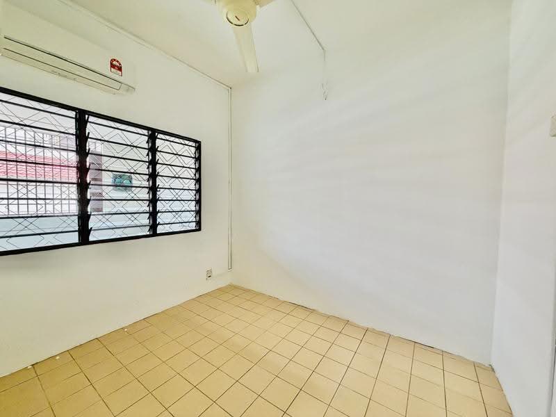 Rumah Teres 2-Tingkat untuk Dijual di Desa Ria (Sungai Ara) - KV LOO - Interior - PropertyGuru.com.my
