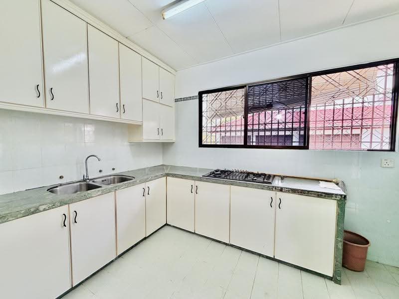 Rumah Teres 2-Tingkat untuk Dijual di Desa Ria (Sungai Ara) - KV LOO - Kitchen - PropertyGuru.com.my
