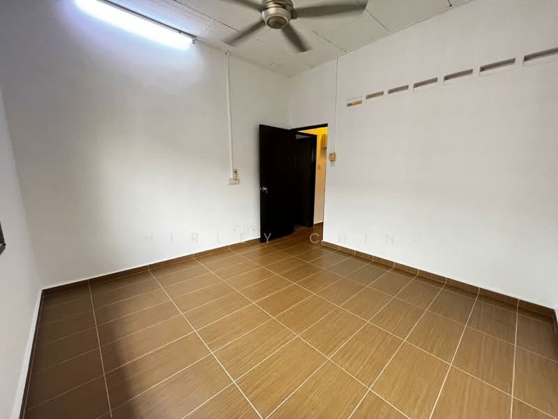 For Sale - Taman Pelangi